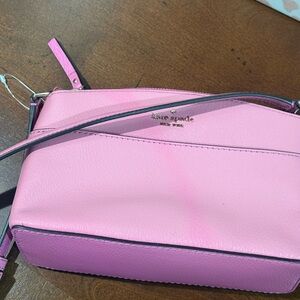 SUN DAMAGED !!!! Kate Spade Pink Millie pink peonies Bag